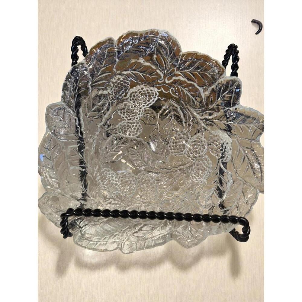 Indiana Glass Blackberry & Leaves Clear Triangular Bowl 7.25"x2"